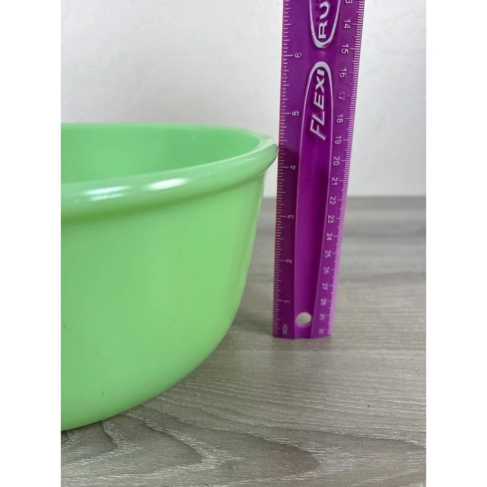 Vintage Unmarked Jadeite Jadite Green Milk Glass Mixing Bowl 9